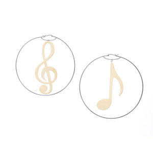 ピアス イヤリング Tシャツ カットソー 番組未選択 が見つかりました コレカウ Jp