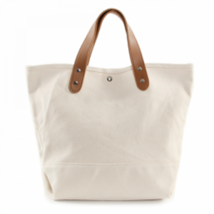 トートバッグ 3人のシングルマザーすてきな人生逆転物語 が見つかりました コレカウ Jp